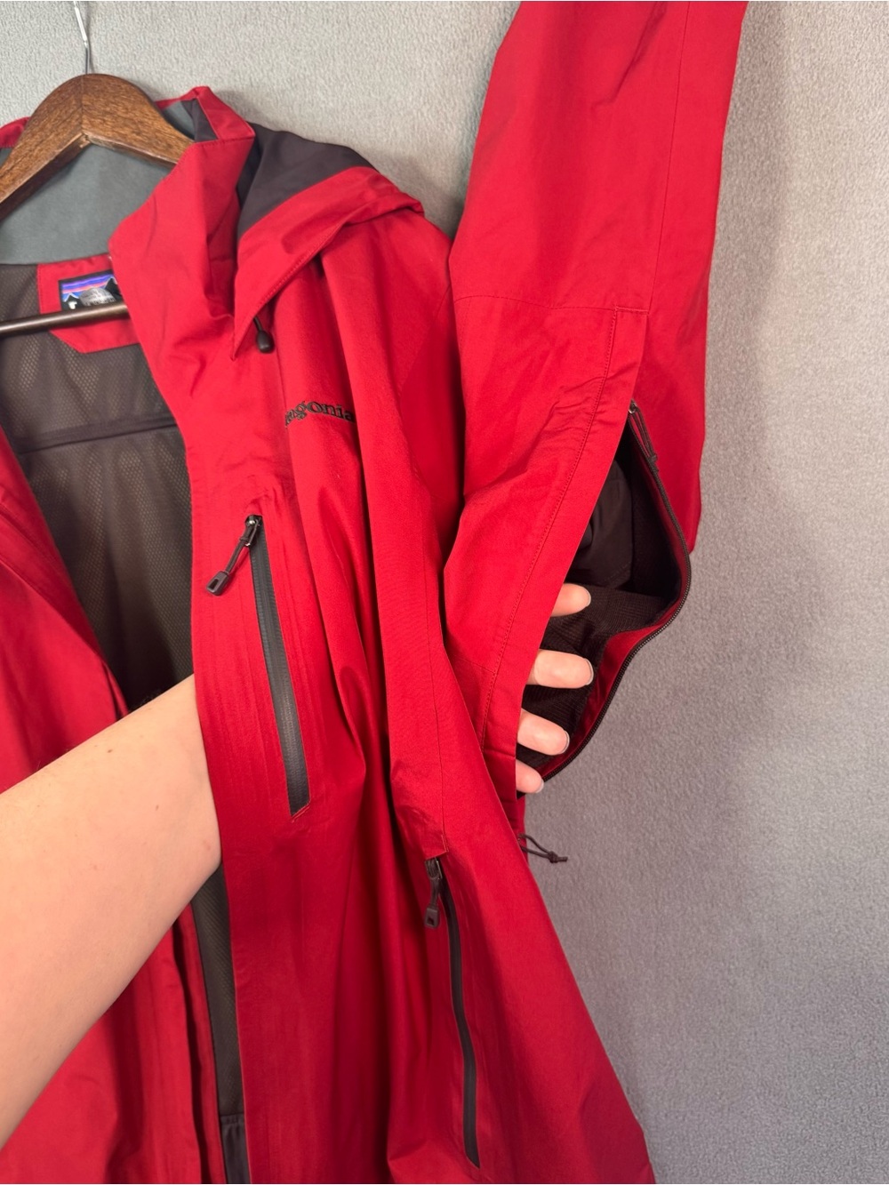 Patagonia Piolet GORE-Tex Gorpcore Men’s Alpine Jacket in French Red, Large - Picture 7 of 16